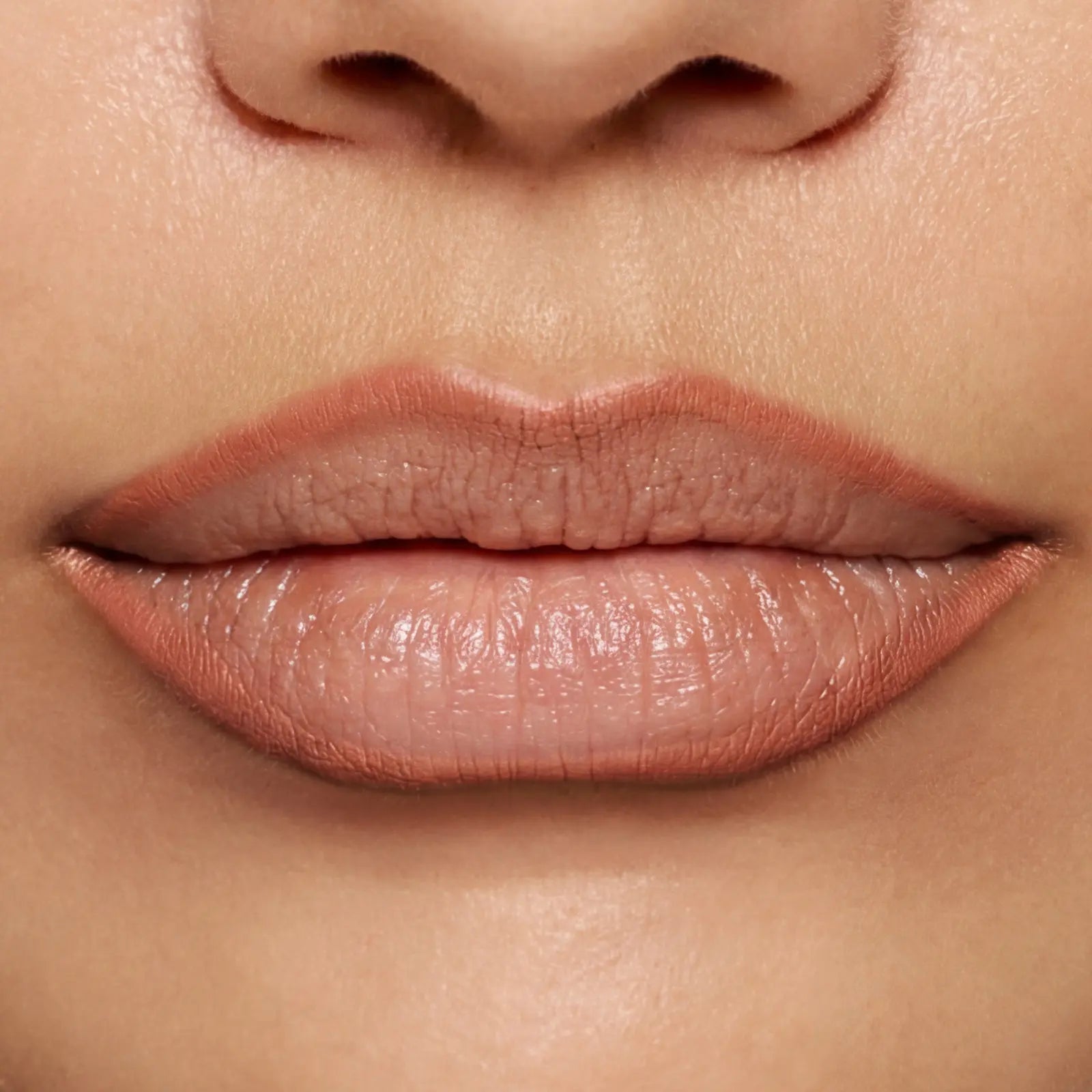 PlumpEdge – Smooth Glide Lip Liner