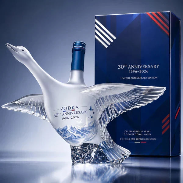 GooseCharm – Premium 3D Glass Display Figurine