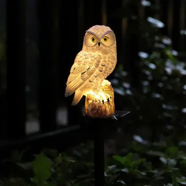 GlowGuard – Solar Owl Garden Light