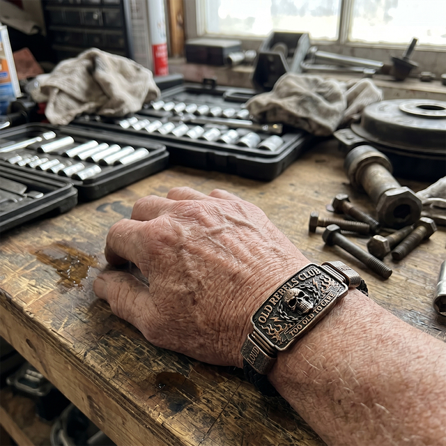 IronRebel – Skull Bracelet & Vintage Cap Set