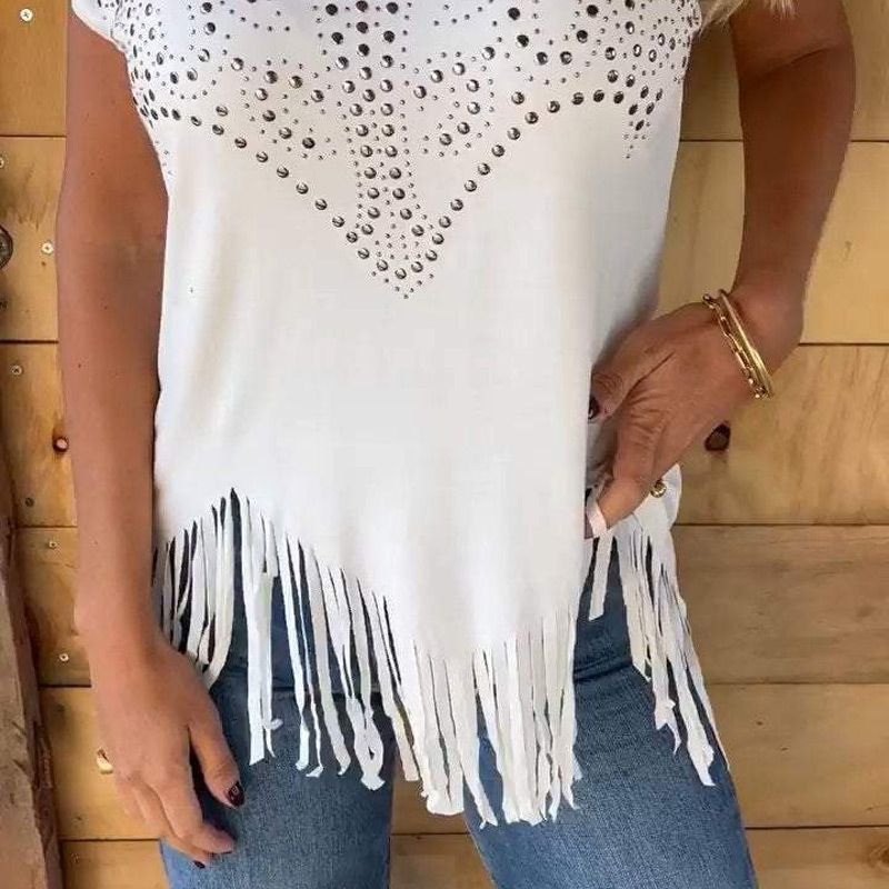ElaraGrace – Radiant Frayed Hem T-Shirt