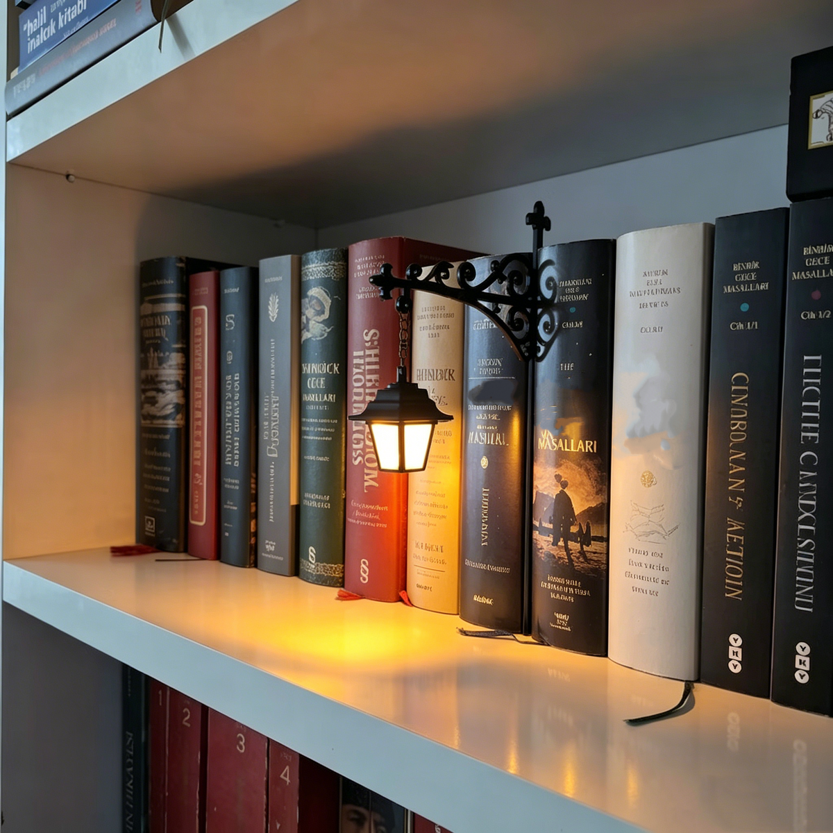 ChapterGlow – Book Lover’s LED Shelf Lantern
