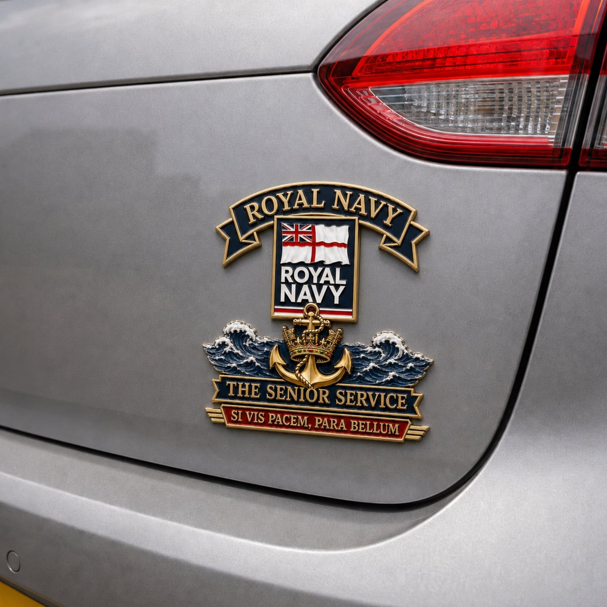 ⚓👑 Royal Navy “Si Vis Pacem, Para Bellum” Tribute Metal Car Emblem
