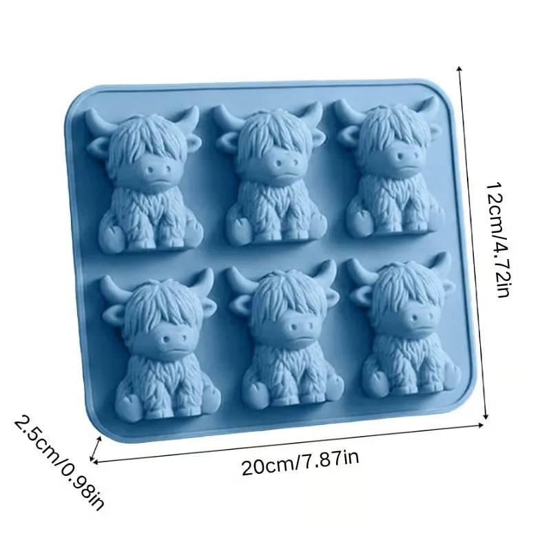 MooMold – Adorable Highland Cow Ice Cube Tray