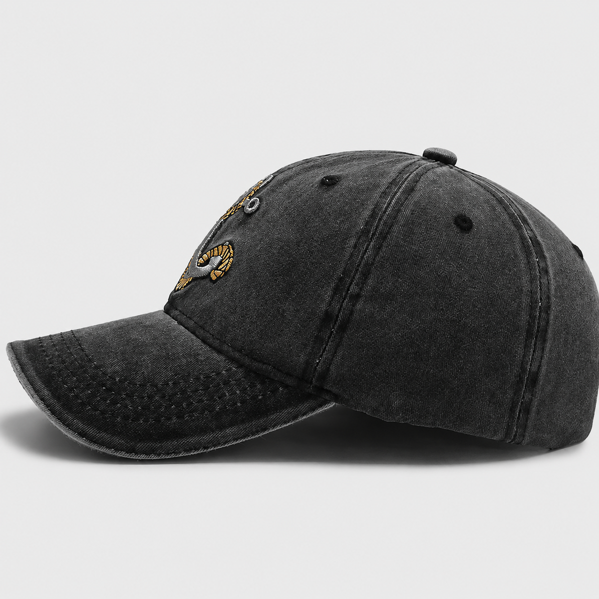 OceanCrest – Timeless Nautical Cap
