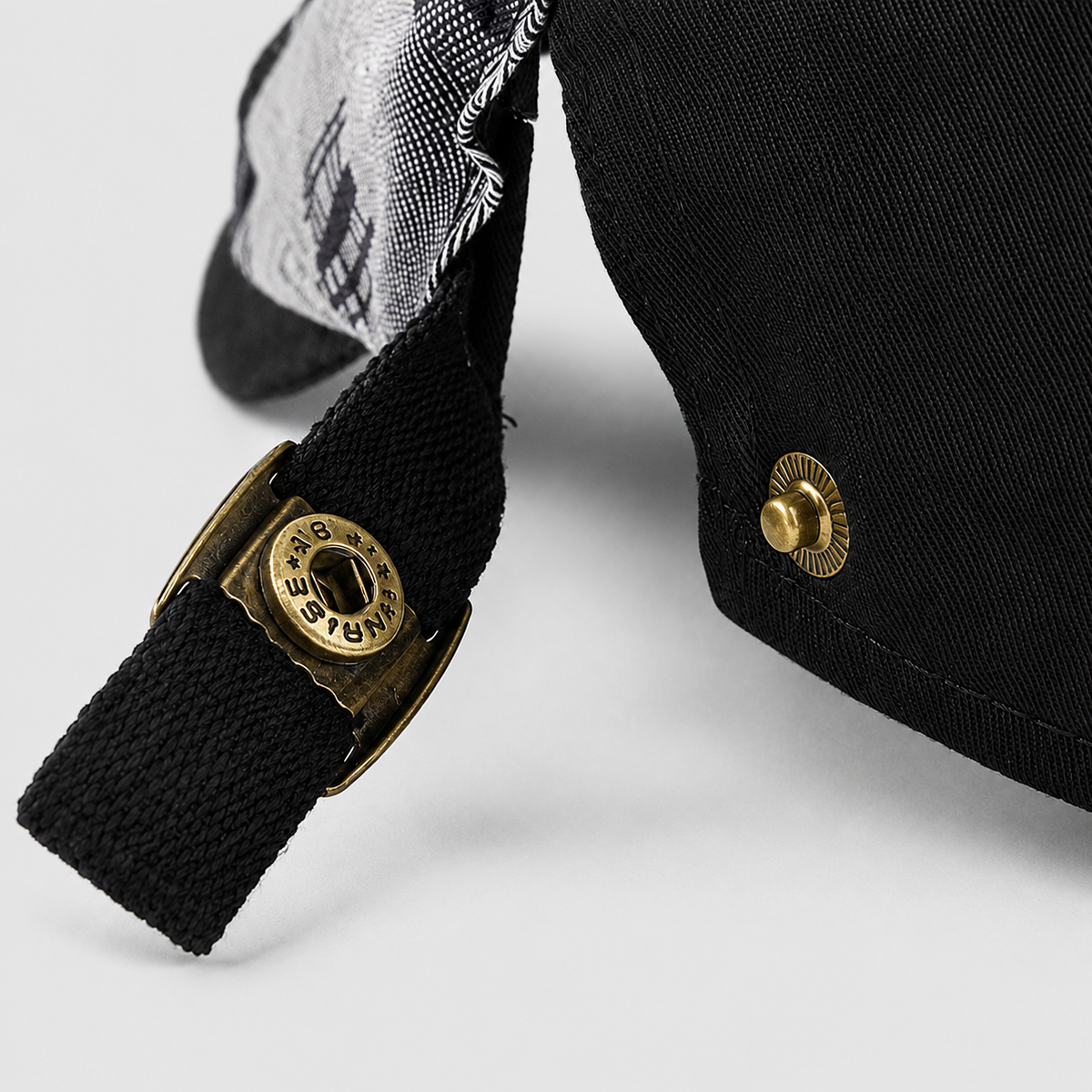 VintageVale – Classic Patchwork Newsboy Cap