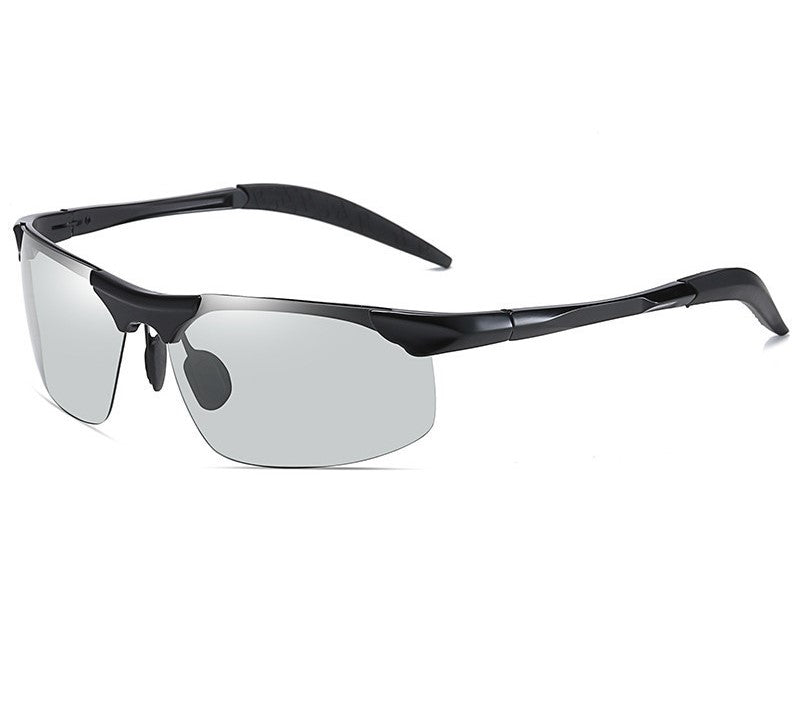 GlareGuard – Polarized Photochromic Sunglasses