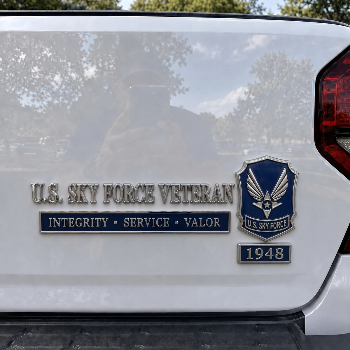 HonorForge – U.S. Military Veteran Car Emblem Collection
