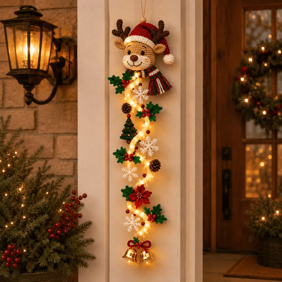 MerryGlow – Cascading Christmas Lighted Door Hanger