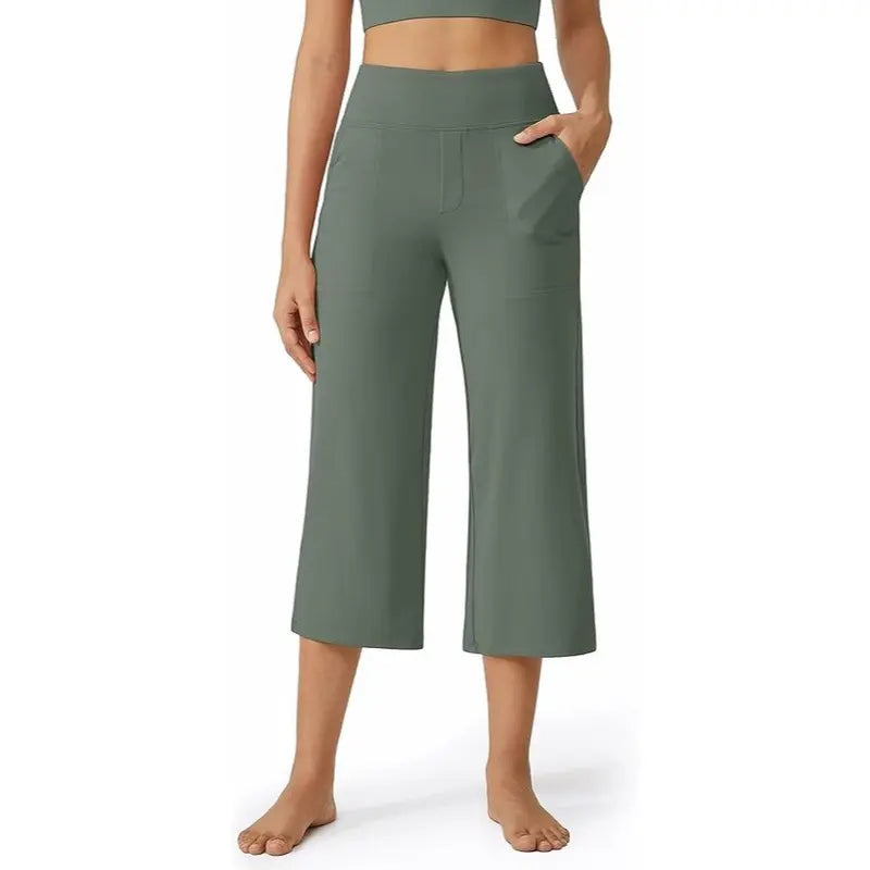 ComfortCurve – High-Rise Capri Pants