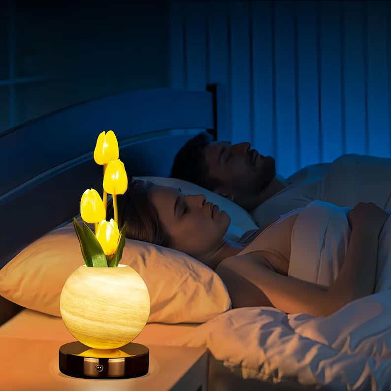 TulipGlow – Dreamy Floral Table Lamp