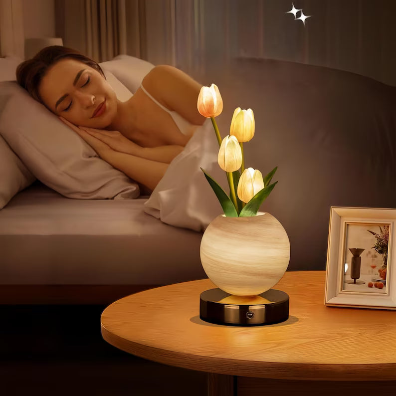 TulipGlow – Dreamy Floral Table Lamp