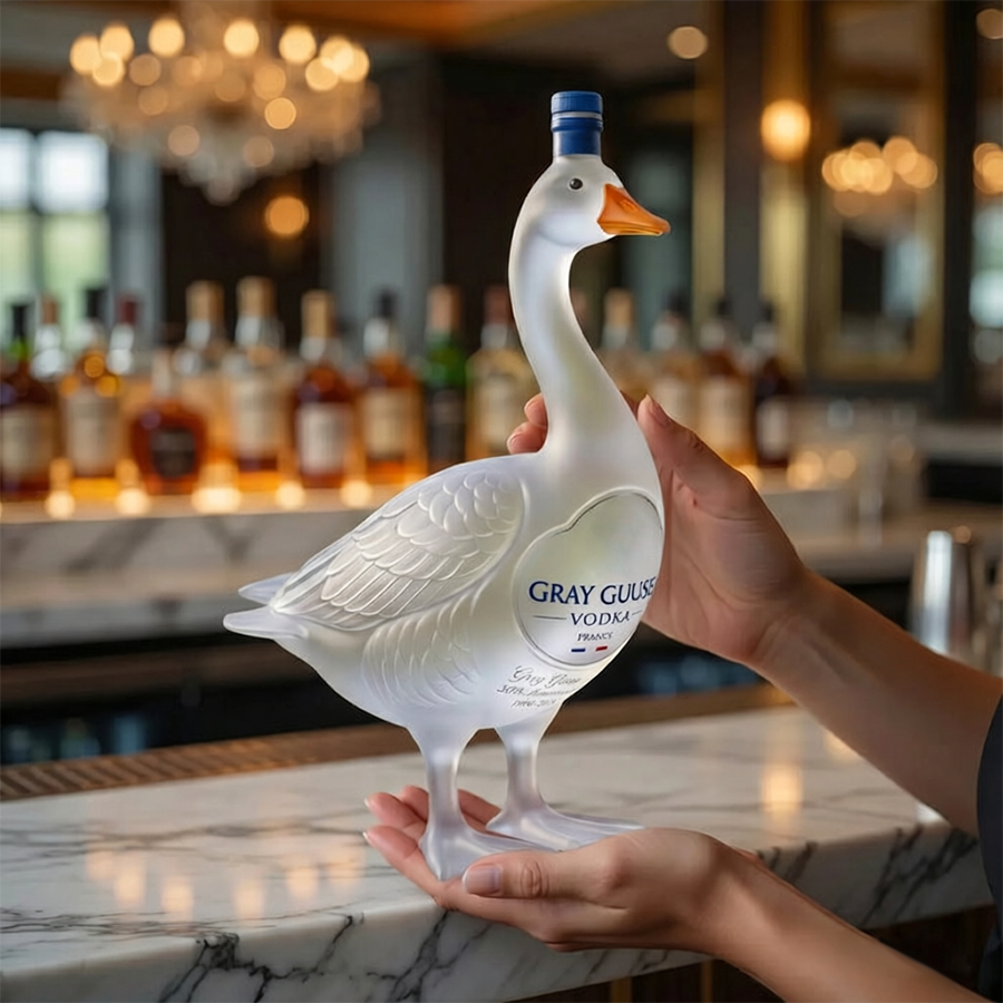 GooseCharm – Premium 3D Glass Display Figurine
