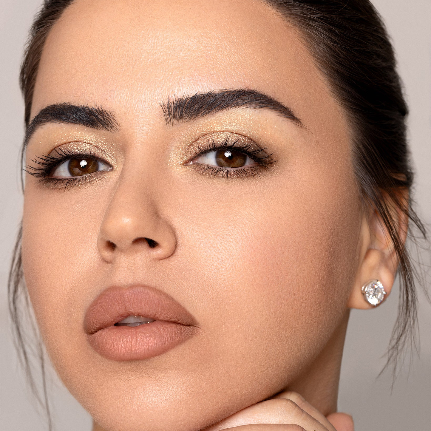 HaloMist – Luminous Highlight Stick