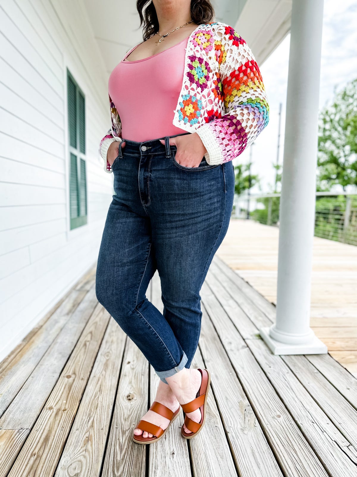 ChicContour – Figure-Flattering Dark-Wash Jeans