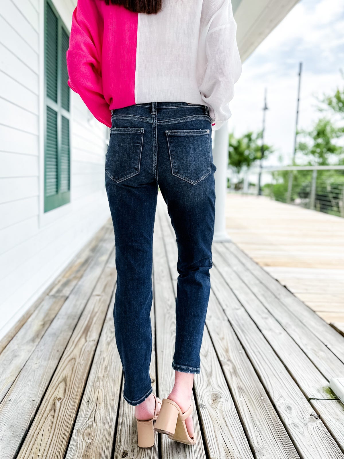 ChicContour – Figure-Flattering Dark-Wash Jeans