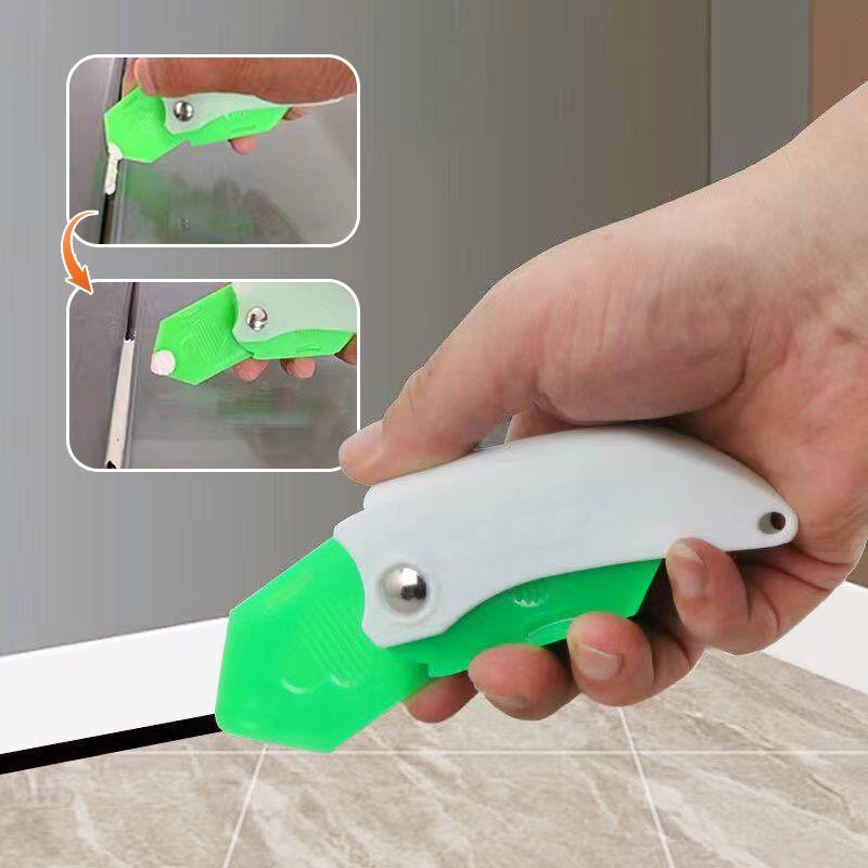SealForge – 9-In-1 Multipurpose Caulking & Spatula Tool