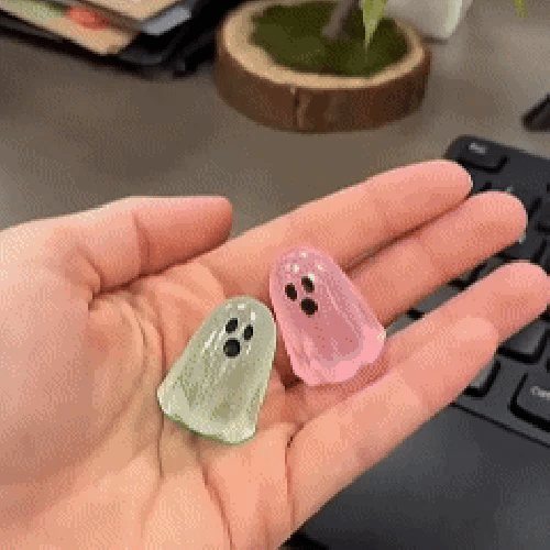 GlowHollow – Mini Glow-In-The-Dark Ghost Figurines